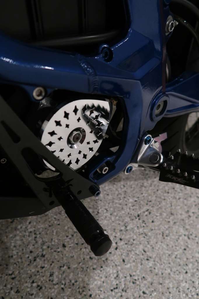 *PREORDER*Solis Ultra bee Motor cover (METAL)