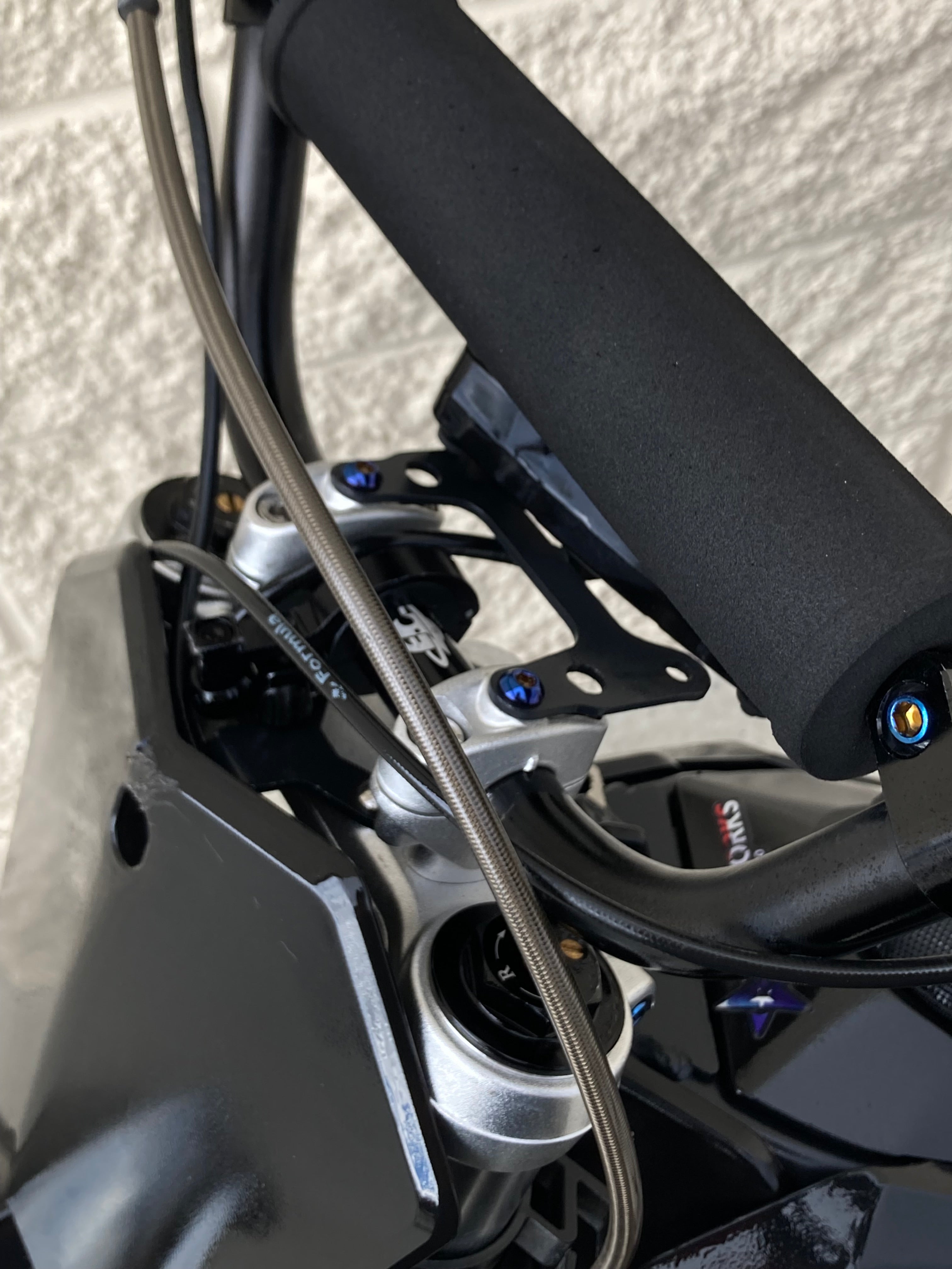 RTR bar pad titanium